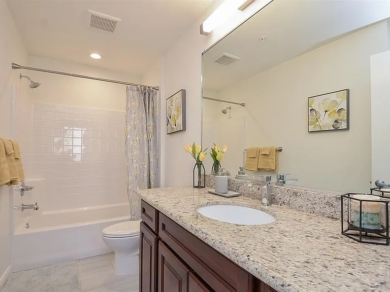 1207 Grand West Blvd #1G — Photo 11