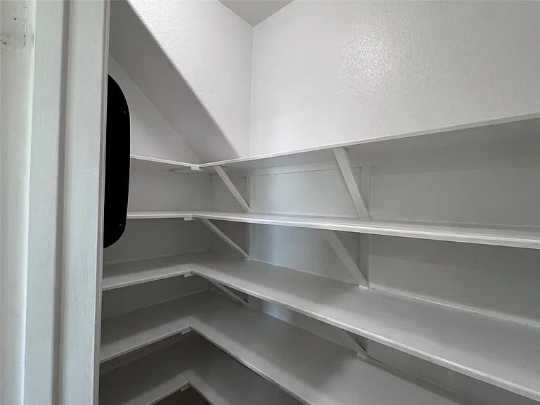 2605 Rough Berry Rd — Photo 15