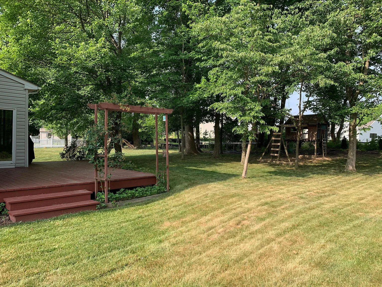 4 bed, 3.5 bath, 2760 sqft, $2,700 — Photo 3