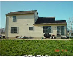 4th image of 12 Harvest Ln