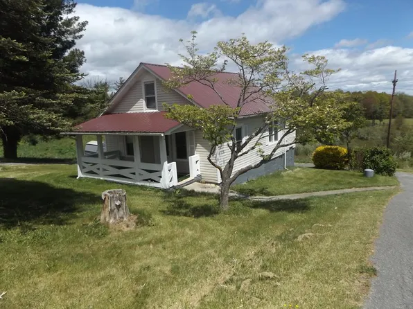 3893 Fancy Gap Hwy, Hillsville, VA 24343