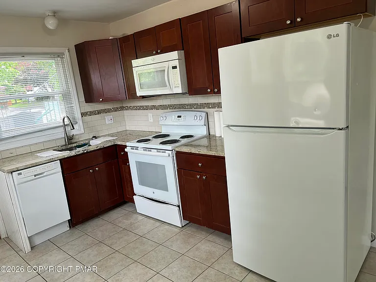 1730-1732 Madison Ave #3 — Photo 7