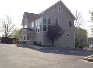 17 Thorpe Street Ext, Danbury, CT 06810