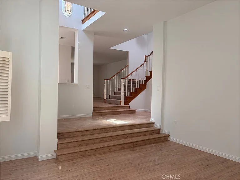 2664 Woodbury Dr — Photo 9