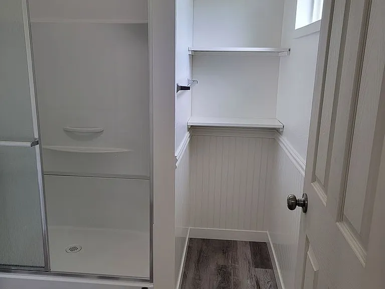 114 N Touchet St — Photo 8