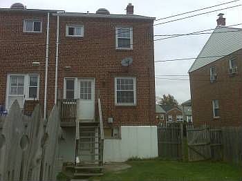 2nd image of 1113 Elm Rd
