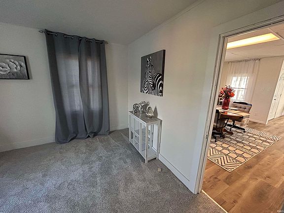 3rd image of 50 W South St