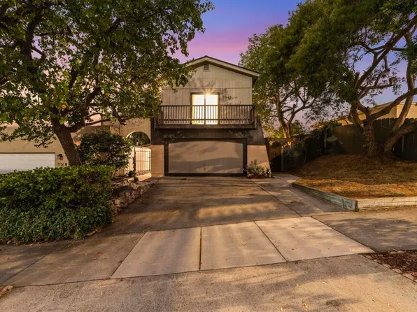 3947 Marvin St, Oceanside, CA 92056