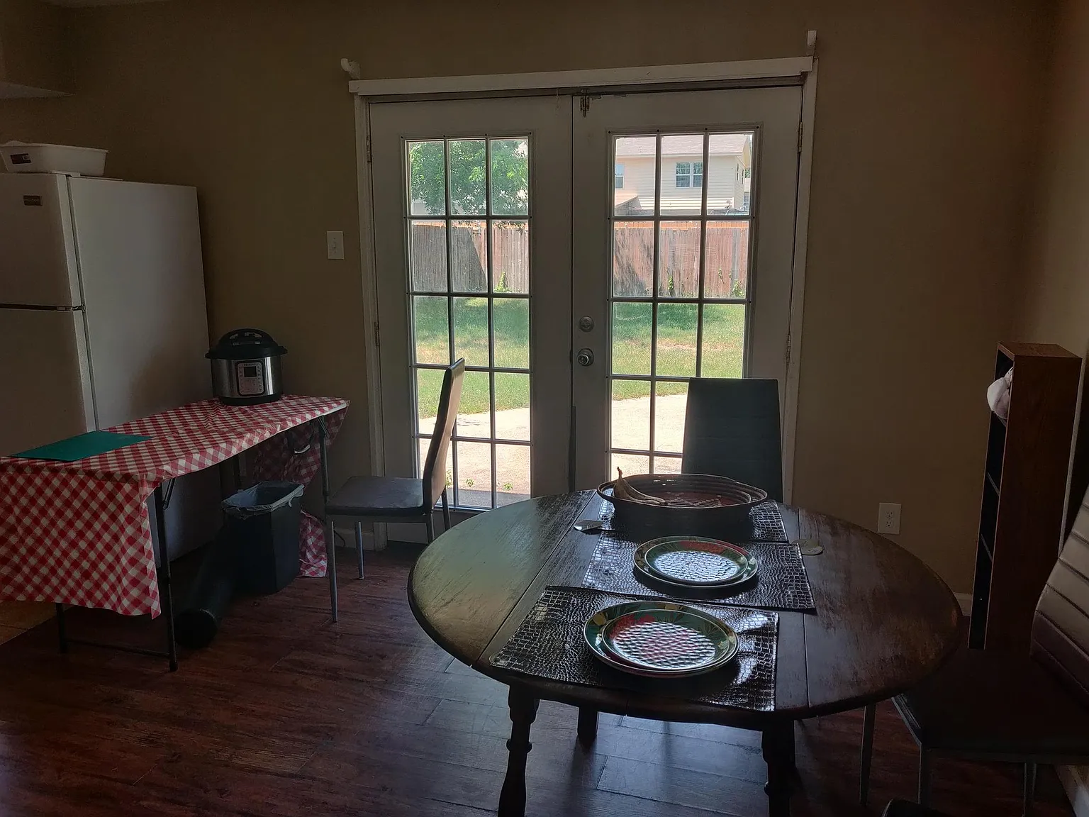 4413 Hanover Dr — Photo 2