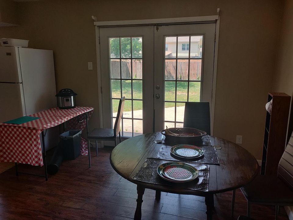 2nd image of 4413 Hanover Dr
