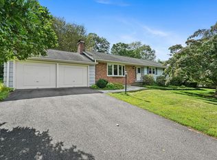 9 W Wind Rd, Trumbull, CT 06611