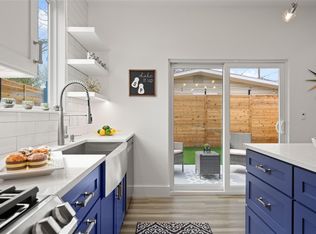 2102 E 2nd St #2, Austin, TX 78702