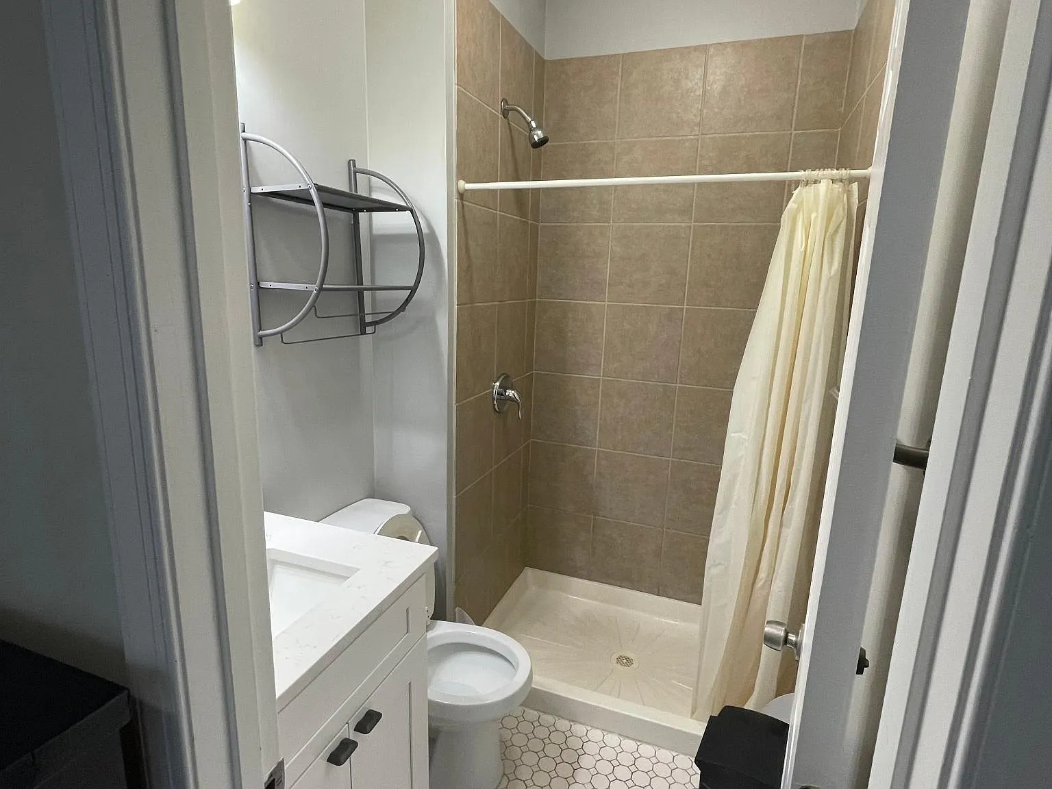 3301 16th St NW — Photo 4