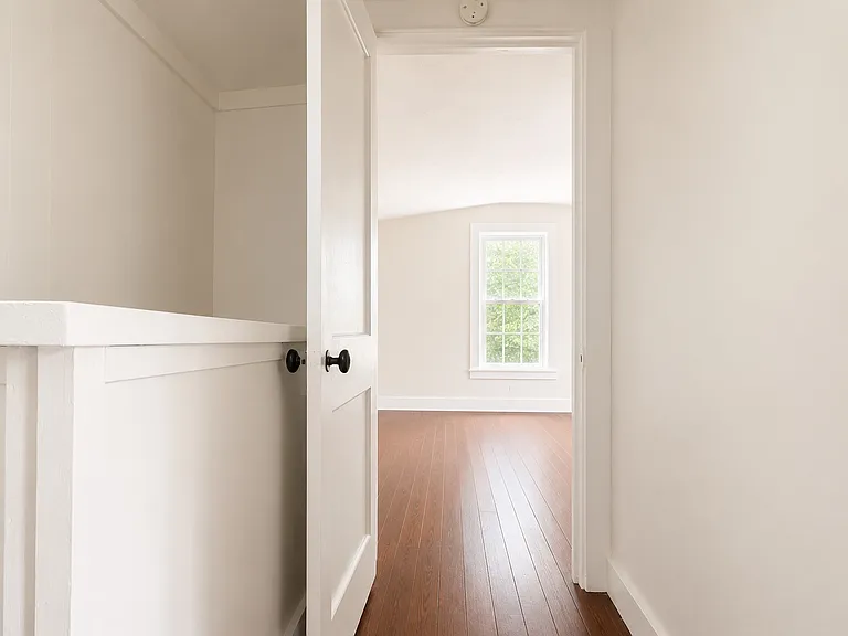 632 S Harlan Ave #C — Photo 11