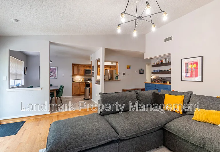1903 Spies Springs Ct — Photo 8