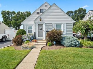 104 Benedict St, Pawtucket, RI 02861