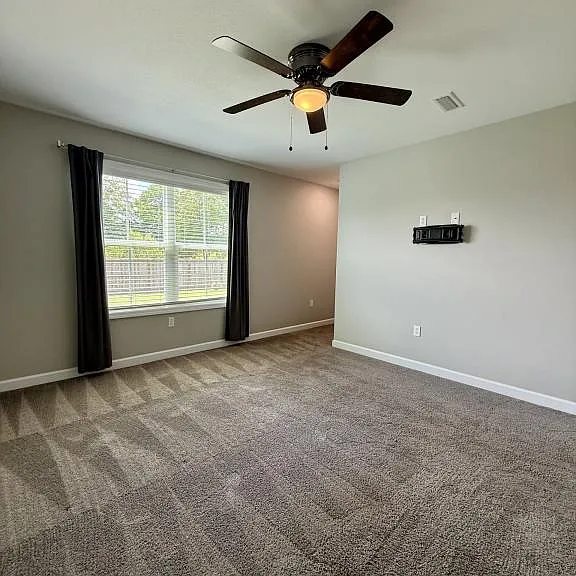 118 Mapleleaf Ct — Photo 13
