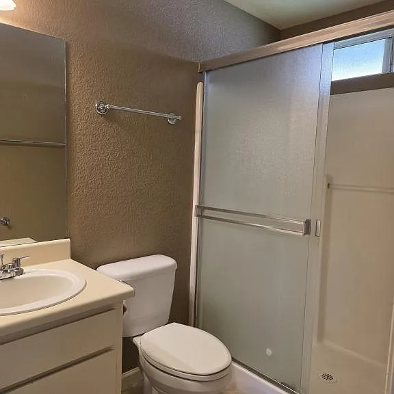 300 Shafer Ln #I3 — Photo 12