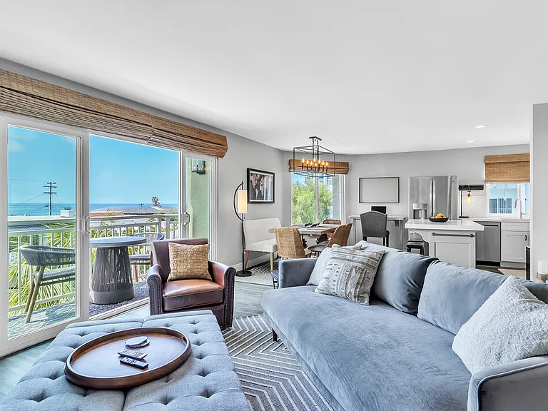 5366 La Jolla Blvd #101C — Photo 6