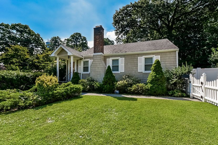 1st image of 70 Hendrick Ave