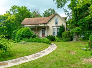 306 Lincoln Ave N, Fayetteville, TN 37334