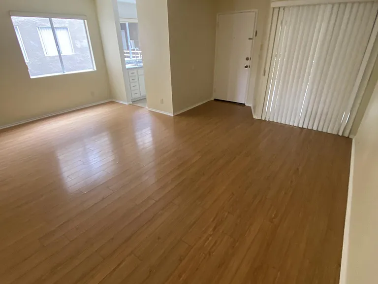 1396 Redondo Ave #106 — Photo 12