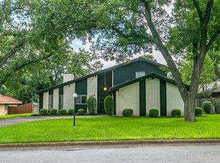 8921 Van Deman Dr, Benbrook, TX 76116