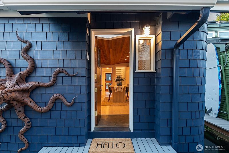 4th image of 2235 Fairview Avenue E #6