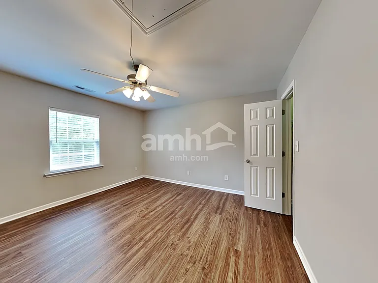 1933 Sterling Hill Dr — Photo 16