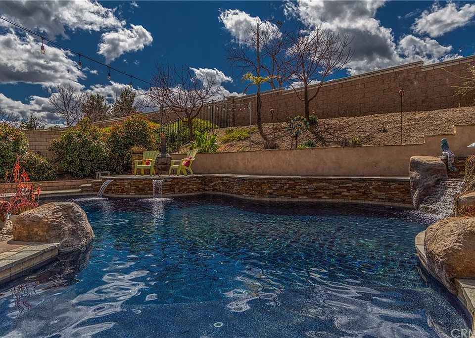 1st image of 1626 Paseo Vista St