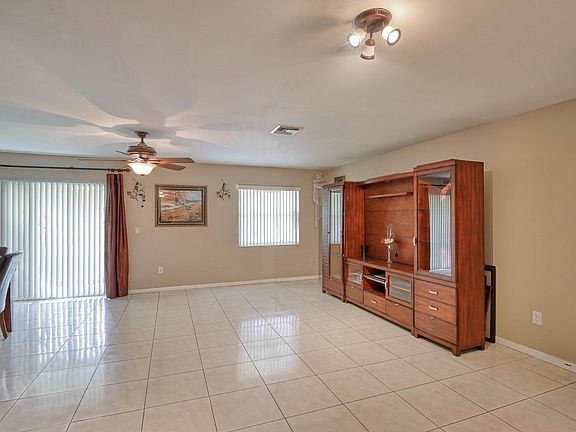 3rd image of 5192 Pine Abbey Dr S