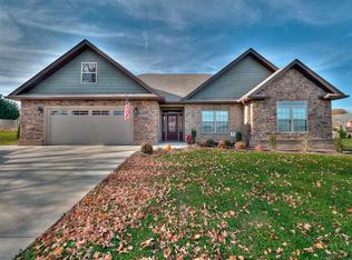 937 Mountain View Rd, Johnson City, TN 37601