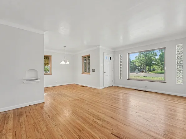 7345 Montview Blvd, Denver, CO 80220
