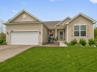 8514 White Oaks Ct, Wonder Lake, IL 60097
