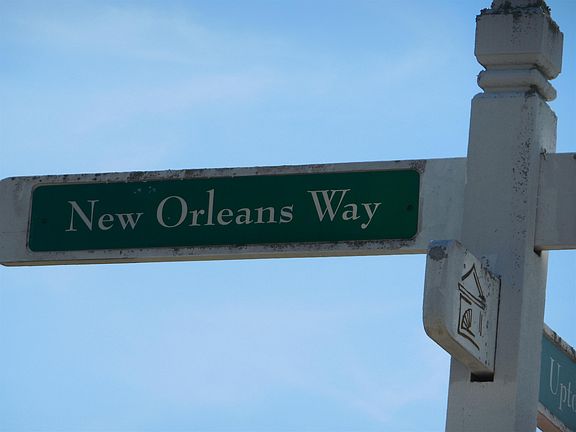 5th image of 1680 New Orleans Way