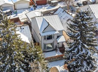 81 N Queen Anne Close SE, Calgary, AB T2J 6E4