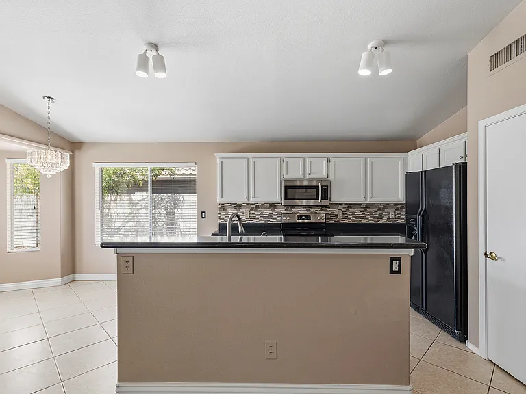 11820 S 45th St — Photo 27