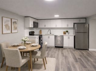 23 Woodman Dr, Brantford, ON N3S 4K2