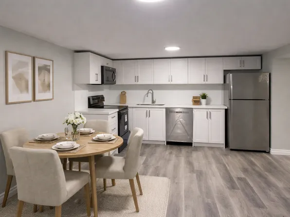 23 Woodman Dr, Brantford, ON N3S 4K2