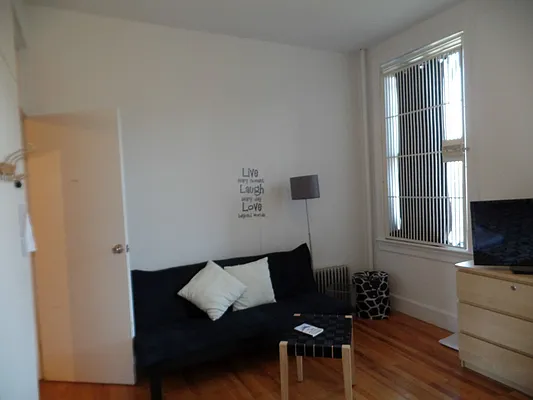 Rented by Keller Williams NYC | media 28