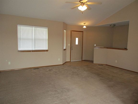 2nd image of 420 N Meadowlark Dr