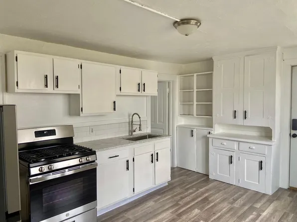 921 Watson St SW APT 1, Grand Rapids, MI 49504