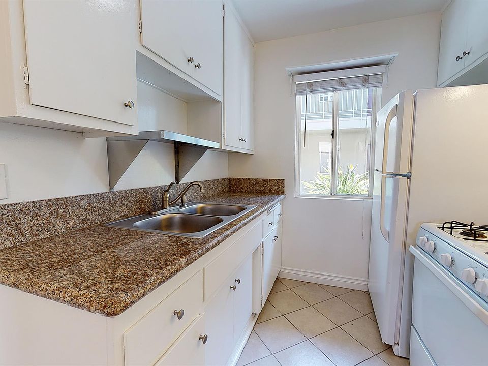 1st image of 2611 Ocean Ave