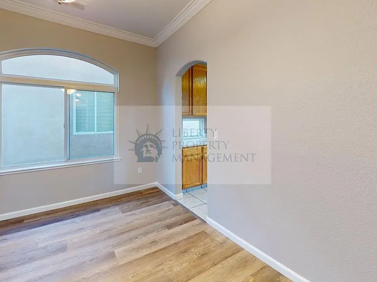 5249 Stonehart Ln — Photo 9