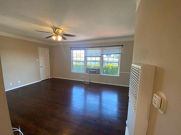 4th image of 4815 Beverly Blvd APT 2