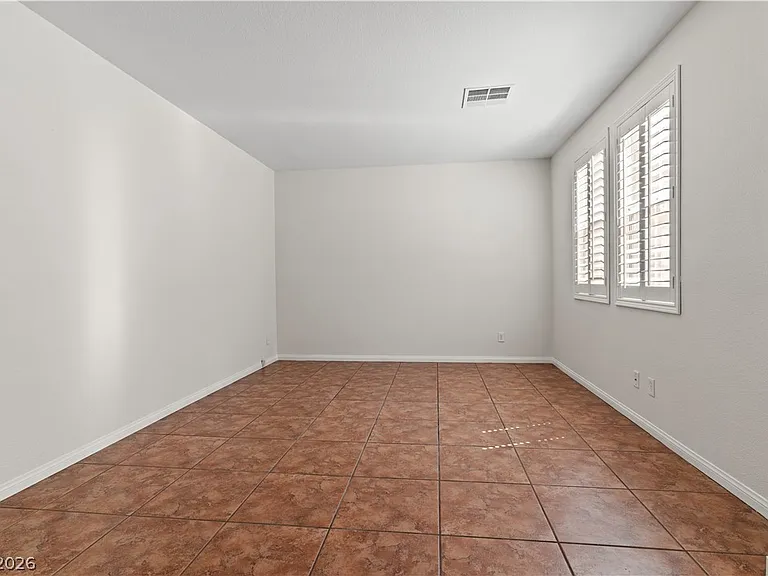 758 London Eye Ct — Photo 8