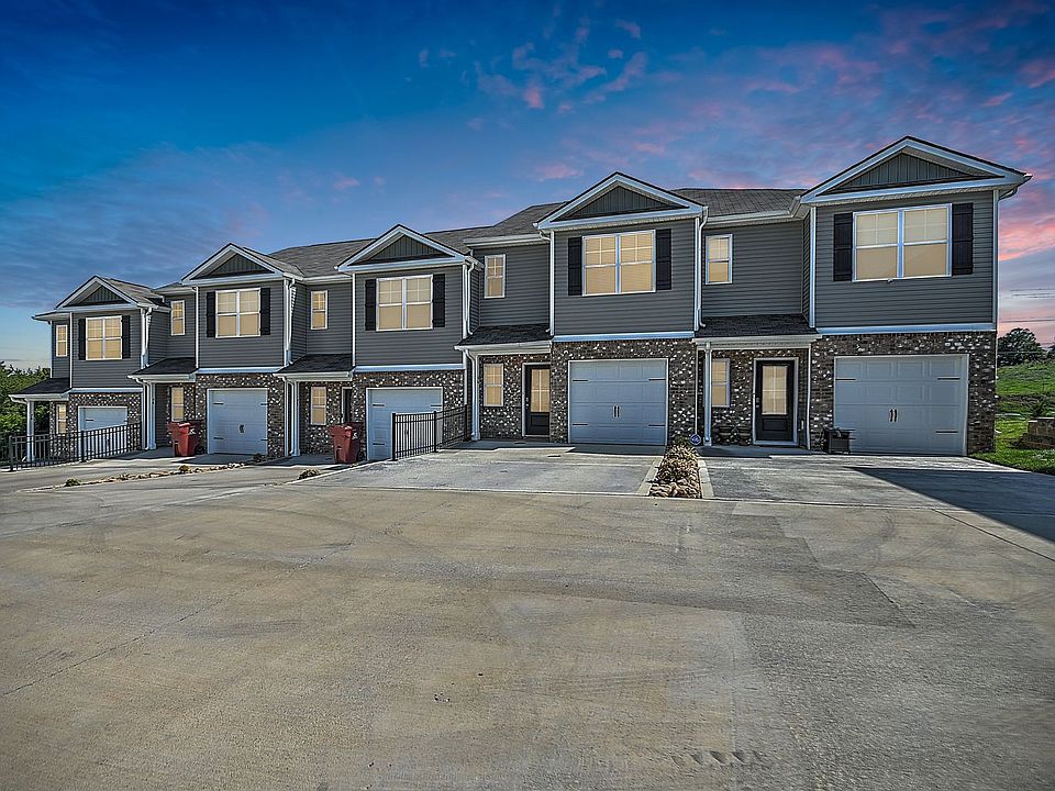 1st image of 66 Moon Rock Ct
