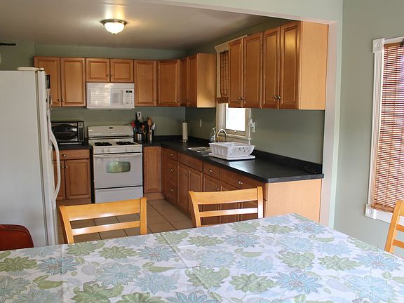 5th image of 449 S Elmwood Dr
