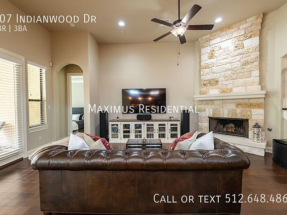 4th image of 407 Indianwood Dr