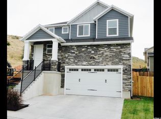 172 E Vista Way, North Salt Lake, UT 84054